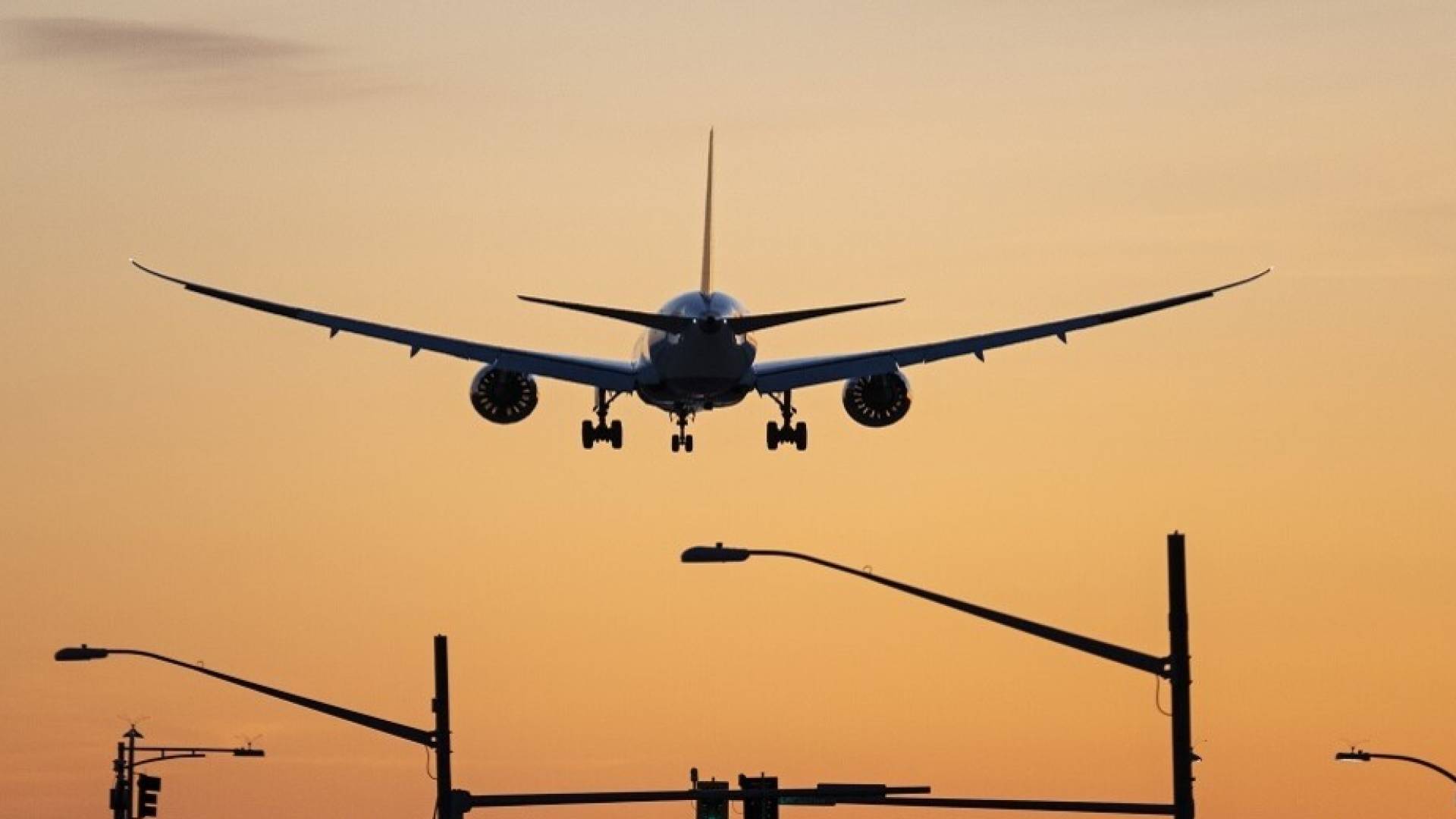 كندا تُبادر لإجلاء موظفيها الدبلوماسيين وعائلاتهم من إسرائيل