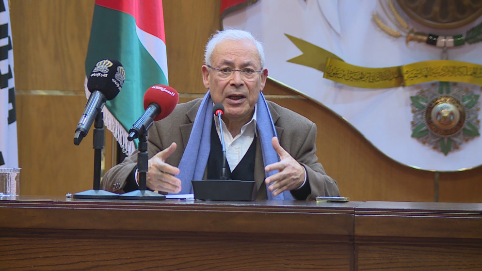 غليون يؤكد ضرورة دساتير توافقية لتحقيق الاستقرار