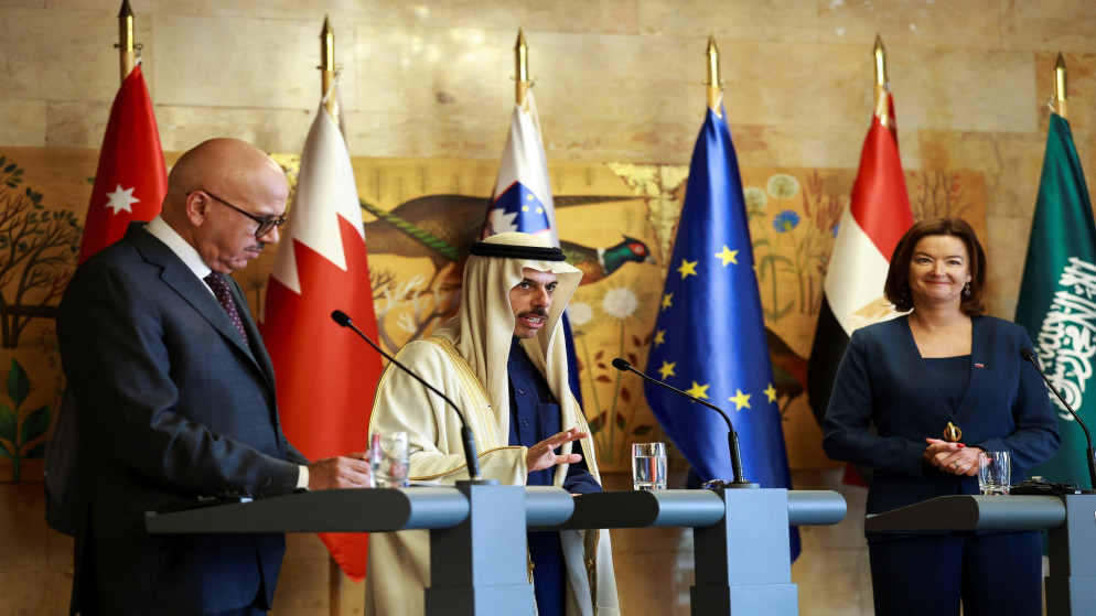 بن فرحان يؤكد أمل المملكة بحل أزمة إيران