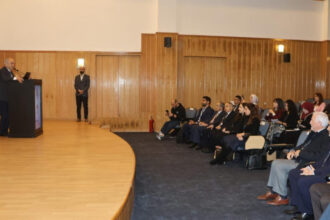 التربية تعزز استخدام منصة "سراج" بالذكاء الاصطناعي في المدارس 