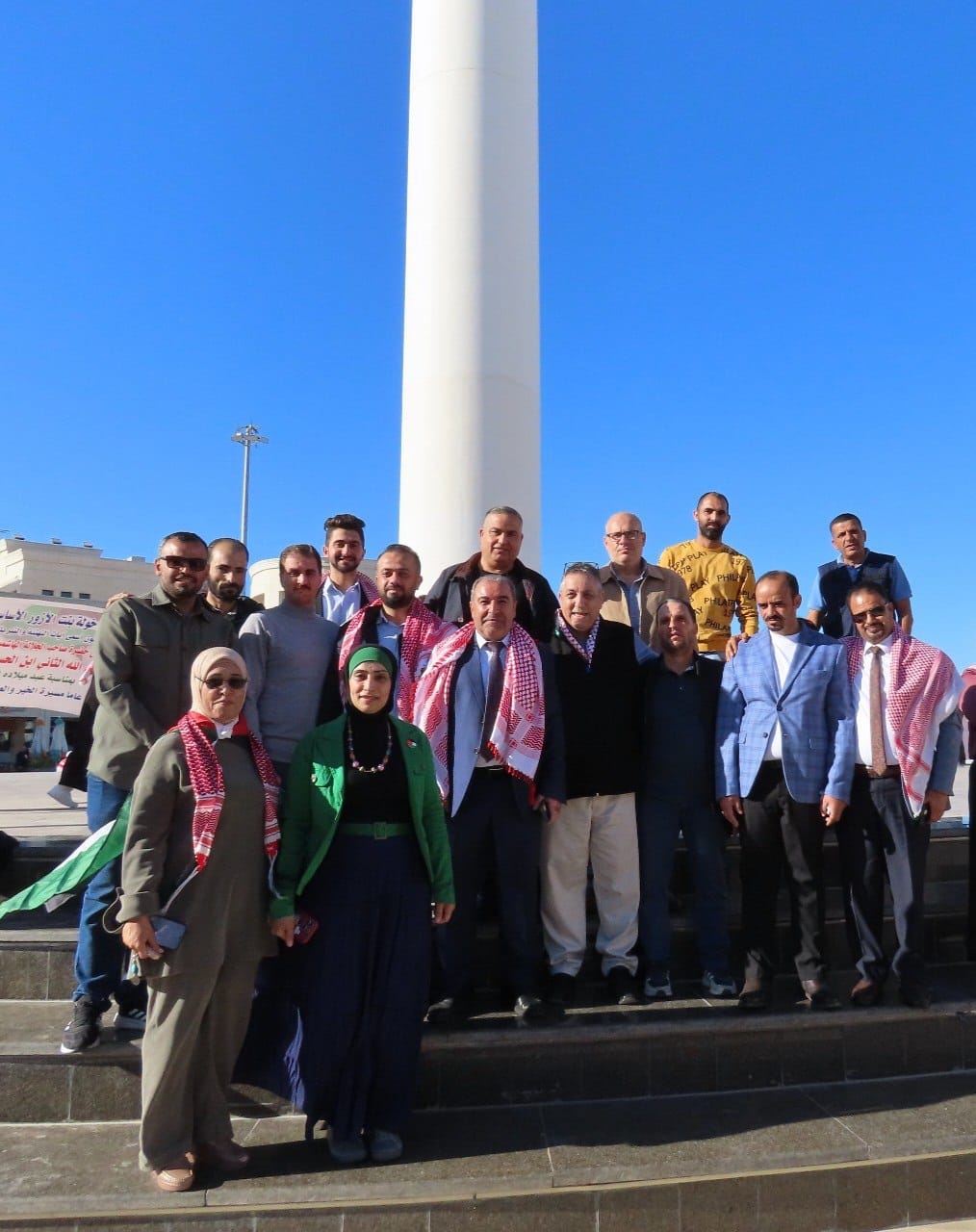 بالصور .. العقبة: مسيرة وطنية حاشدة بمناسبة عيد ميلاد الملك