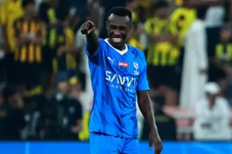 الهلال يعرض راتبًا خياليًا لسعود عبدالحميد 