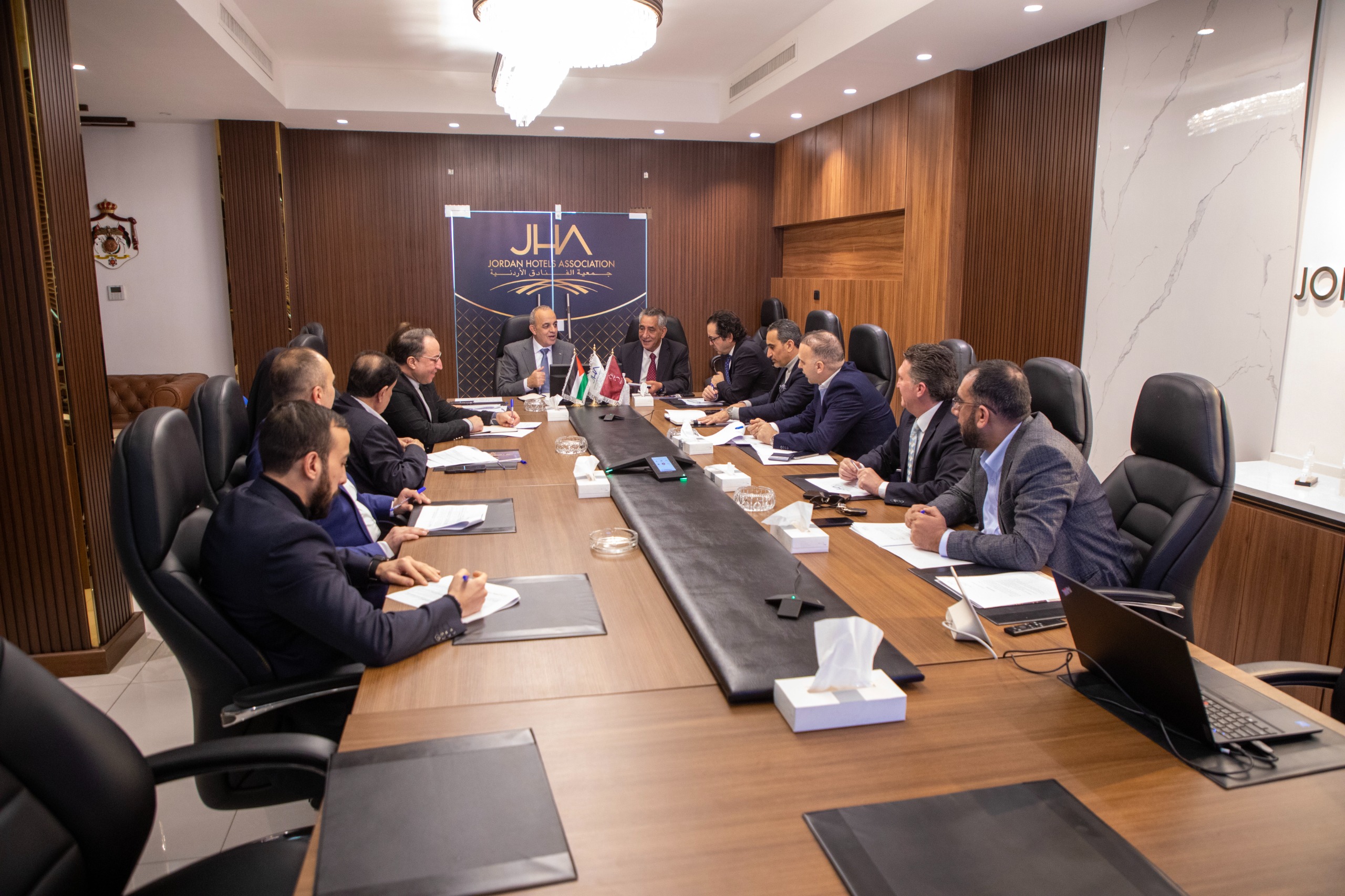 صورة حول : شراكة فاعلة لدعم القطاع الفندقي بين وزارة السياحة والآثار وجمعية الفنادق الأردنية شراكة فاعلة لدعم القطاع الفندقي بين وزارة السياحة والآثار وجمعية الفنادق الأردنية