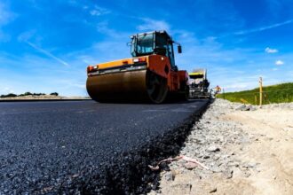 بلدية برما تطرح عطاء طريق بقيمة 140 ألف دينار وتعلن مشاريع خدمية