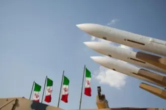 إيران: مستعدون لاتفاق سريع مع واشنطن وأي هجوم سيكون "مقامرة"