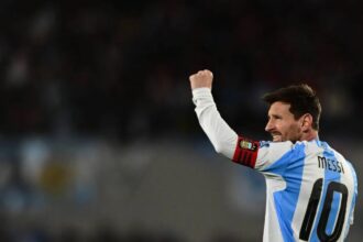 ميسي يكشف كواليس فرصة تمثيل إسبانيا وتمسكه بالأرجنتين