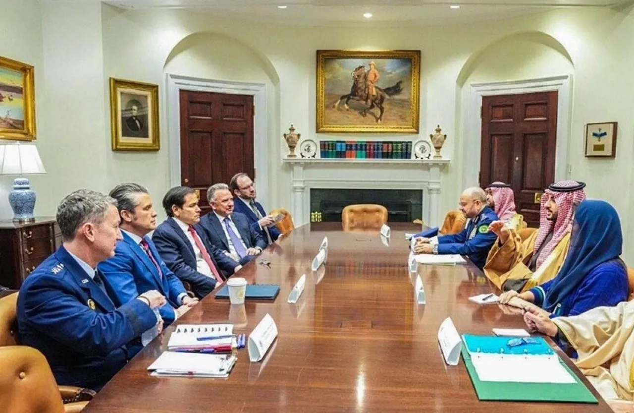 السعودية تنفي تغيّر موقفها حيال التصعيد الإقليمي مع إيران