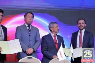 مؤتمر “شارب” يجمع تجار الأجهزة بحضور السفير الياباني