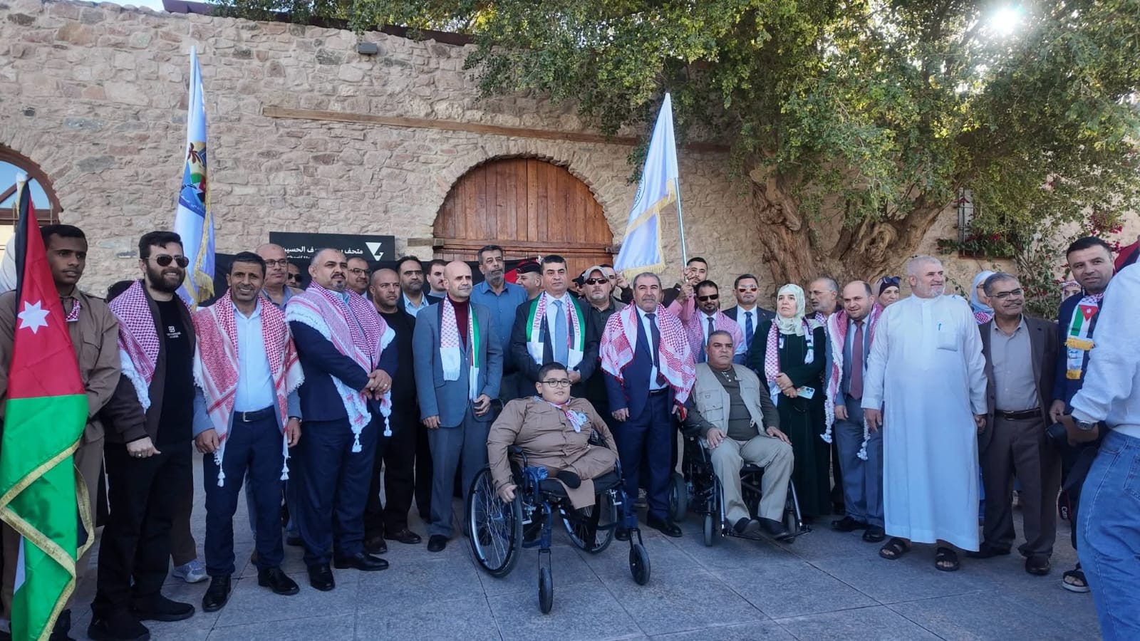 بالصور .. العقبة: مسيرة وطنية حاشدة بمناسبة عيد ميلاد الملك