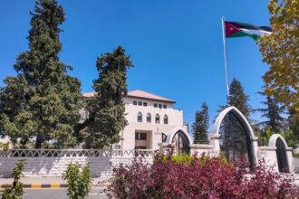 الرضا الوظيفي في القطاع العام الأردني يصل إلى 77% .. تفاصيل