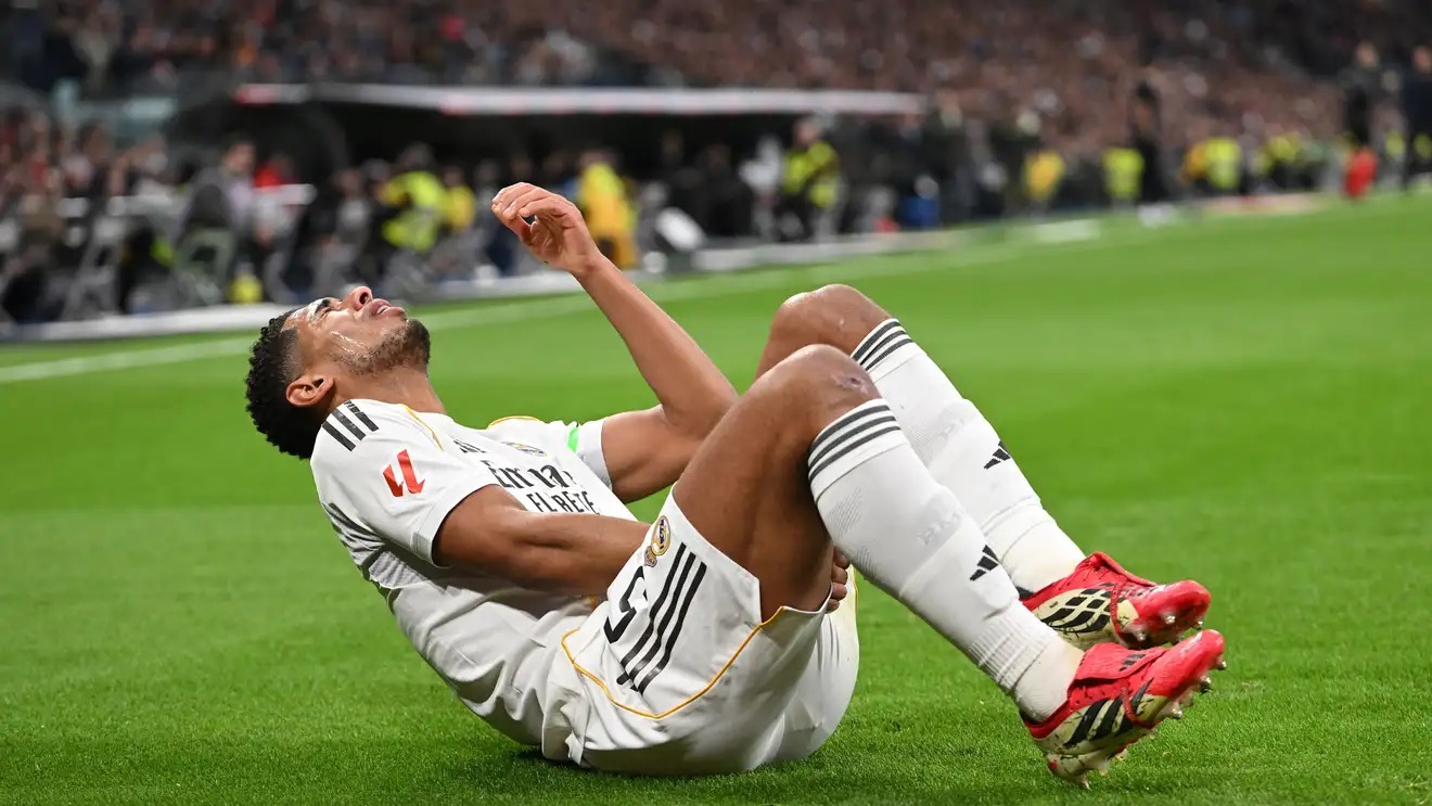 صورة حول : غياب بيلينجهام يربك خط وسط ريال مدريد ويؤجل قرارات تكتيكية حاسمة غياب بيلينجهام يربك خط وسط ريال مدريد ويؤجل قرارات تكتيكية حاسمة