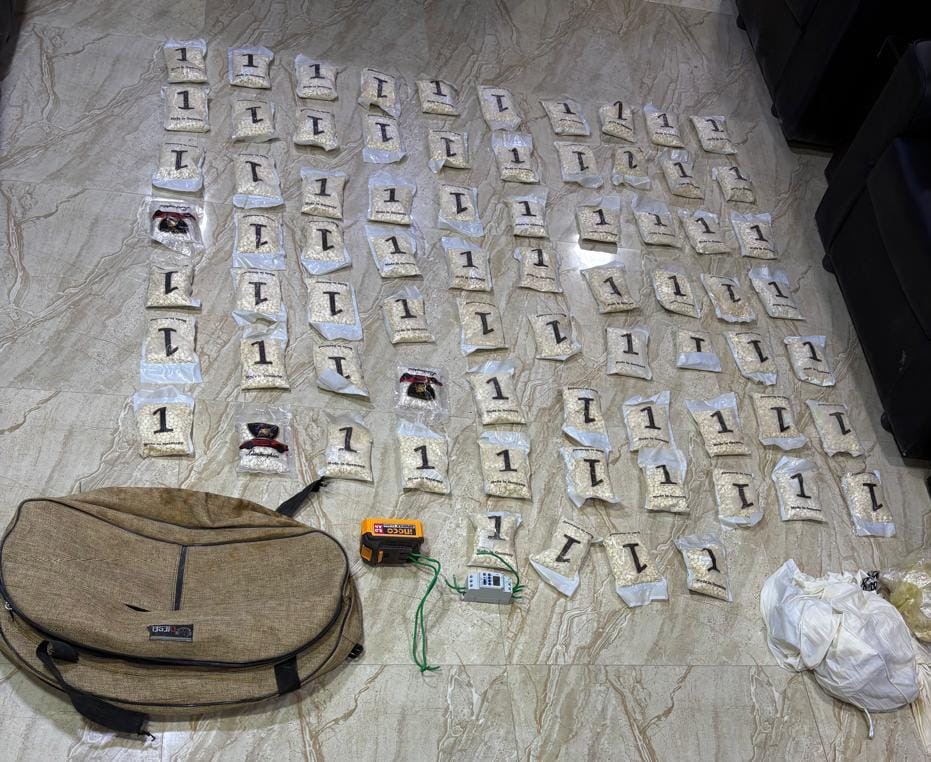 عاجل | الجيش يحبط محاولة تهريب مواد مخدرة بواسطة بالونات