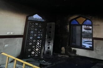 إحراق مسجد غرب نابلس وكتابة شعارات عنصرية