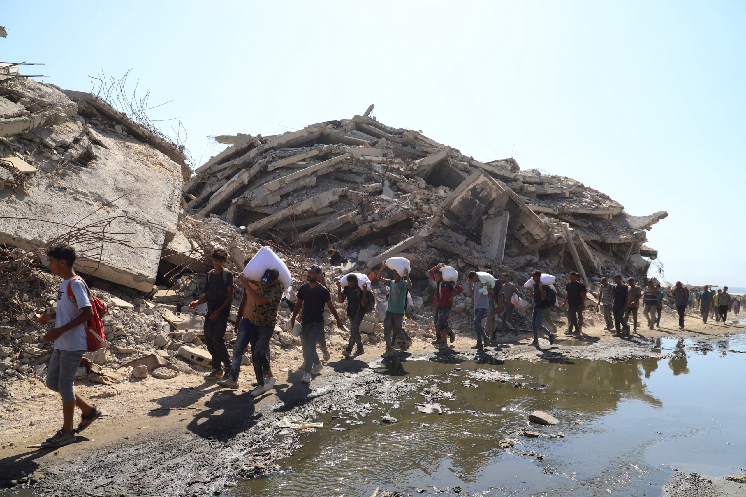 صورة حول : المجلس النرويجي للاجئين: نحتاج لزيادة المساعدات لا تقليص عمل المنظمات المجلس النرويجي للاجئين: نحتاج لزيادة المساعدات لا تقليص عمل المنظمات