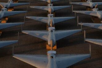 "يسرائيل هيوم": وصول 14 طائرة تزويد بالوقود أمريكية إلى إسرائيل