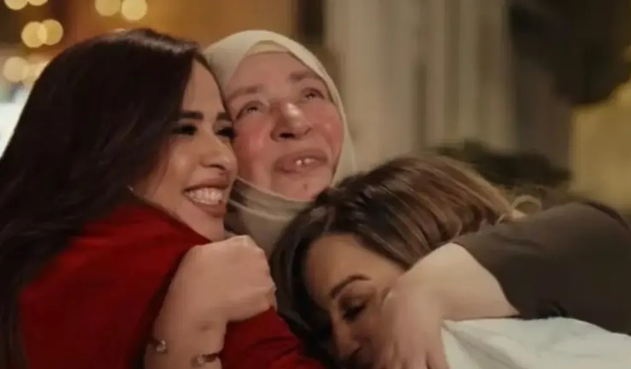 صورة حول : عودة عبلة كامل للأضواء بعد 8 سنوات بتريلر إعلان ضخم عودة عبلة كامل للأضواء بعد 8 سنوات بتريلر إعلان ضخم