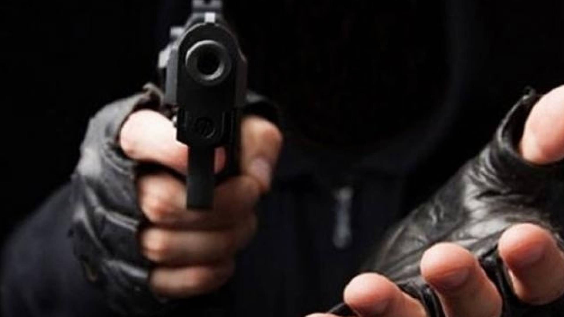 صورة حول : سطو مسلح على محطة محروقات غرب سلفيت وإصابة عاملين سطو مسلح على محطة محروقات غرب سلفيت وإصابة عاملين