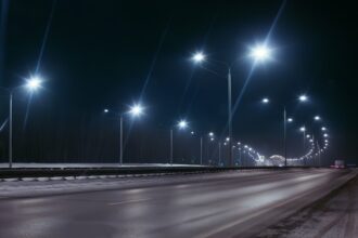 1.4 مليون دينار لإنارة ذكية شمسية لممر عمّان