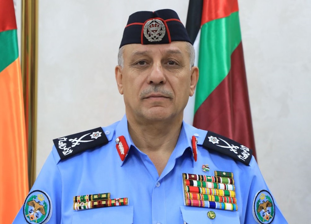 اللواء المعايطة يوعز بتكريم(52) نزيلاً من مراكز الإصلاح والتأهيل يجتازون امتحان الثانوية العامة