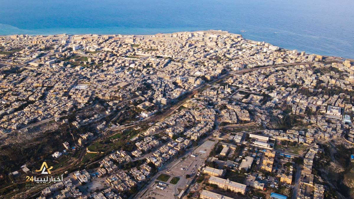 درنة تشهد وفاة طفل بعد رميه بمكب القمامة