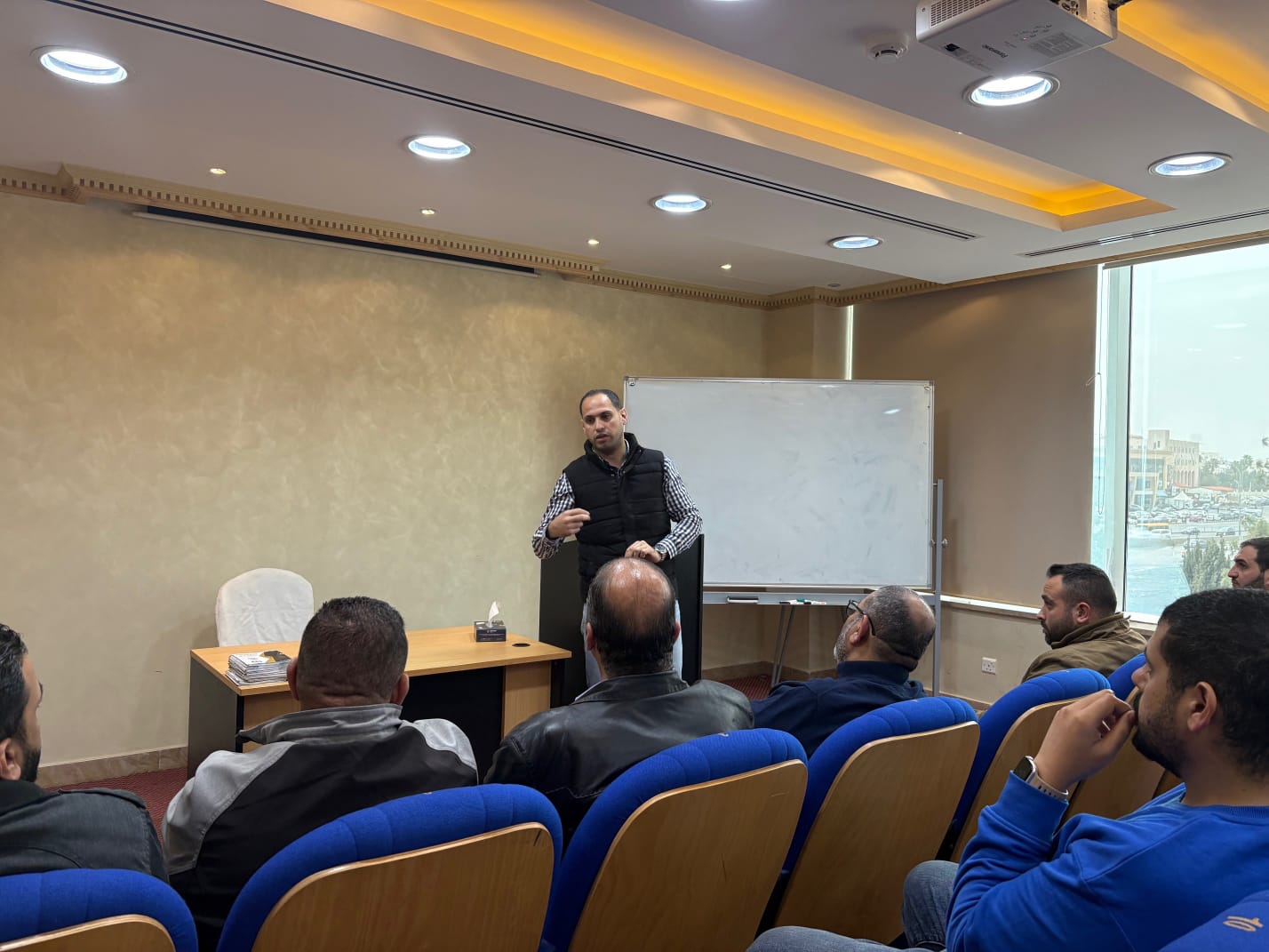 محاضرة توعويه "آفة المخدرات وأثرها على الفرد والمجتمع" لدى شركة المناصير