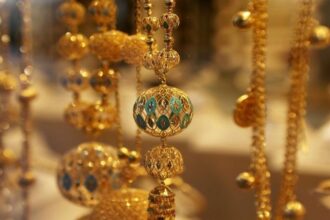 104.80 ديناراً سعر غرام الذهب عيار 21 بالاردن