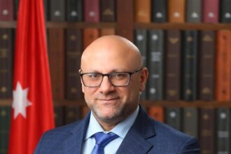 تهنئة للدكتور وليد الحلبي بتعيينه مدير مستشفى الأميرة بسمة