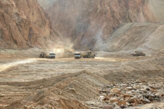 الأشغال تنجز معالجة 52 موقعًا متضررًا من السيول بكلفة 9 ملايين دينار