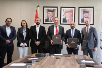 وزير الزراعة يوقع اتفاقيات دعم لمصنعين غذائيين لتعزيز القيمة المضافة للإنتاج المحلي