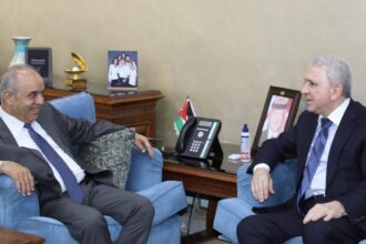 محافظة يبحث مع السفير الأذربيجاني تعزيز التعاون التعليمي بين البلدين