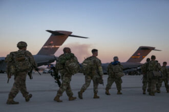 الولايات المتحدة تستعد لسحب جميع قواتها من سوريا خلال الشهرين المقبلين