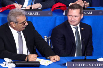 اللجنة الوطنية لإدارة غزة تؤكد التزامها بالاستقرار والتنمية