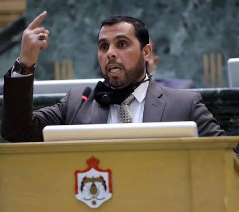 النائب المشاقبة: "من اقترب من قوت المواطن فليس له ذمة"