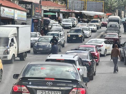 عجلون: ازدحامات مرورية خانقة قبيل الإفطار.. ودعوات لتكثيف الرقابة لضبط "الاصطفاف العشوائي"