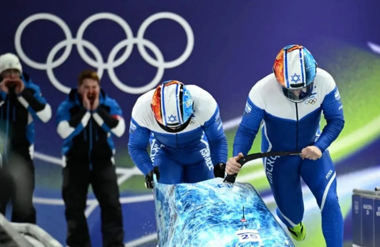صورة حول : فضيحة "ادعاء مرض" تطيح بفريق الزلاجات الإسرائيلي من أولمبياد 2026 فضيحة "ادعاء مرض" تطيح بفريق الزلاجات الإسرائيلي من أولمبياد 2026
