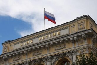 احتياطيات روسيا الأجنبية تقفز إلى مستوى تاريخي يتجاوز 806 مليارات دولار