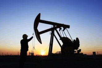 تراجع أسعار النفط عالميا