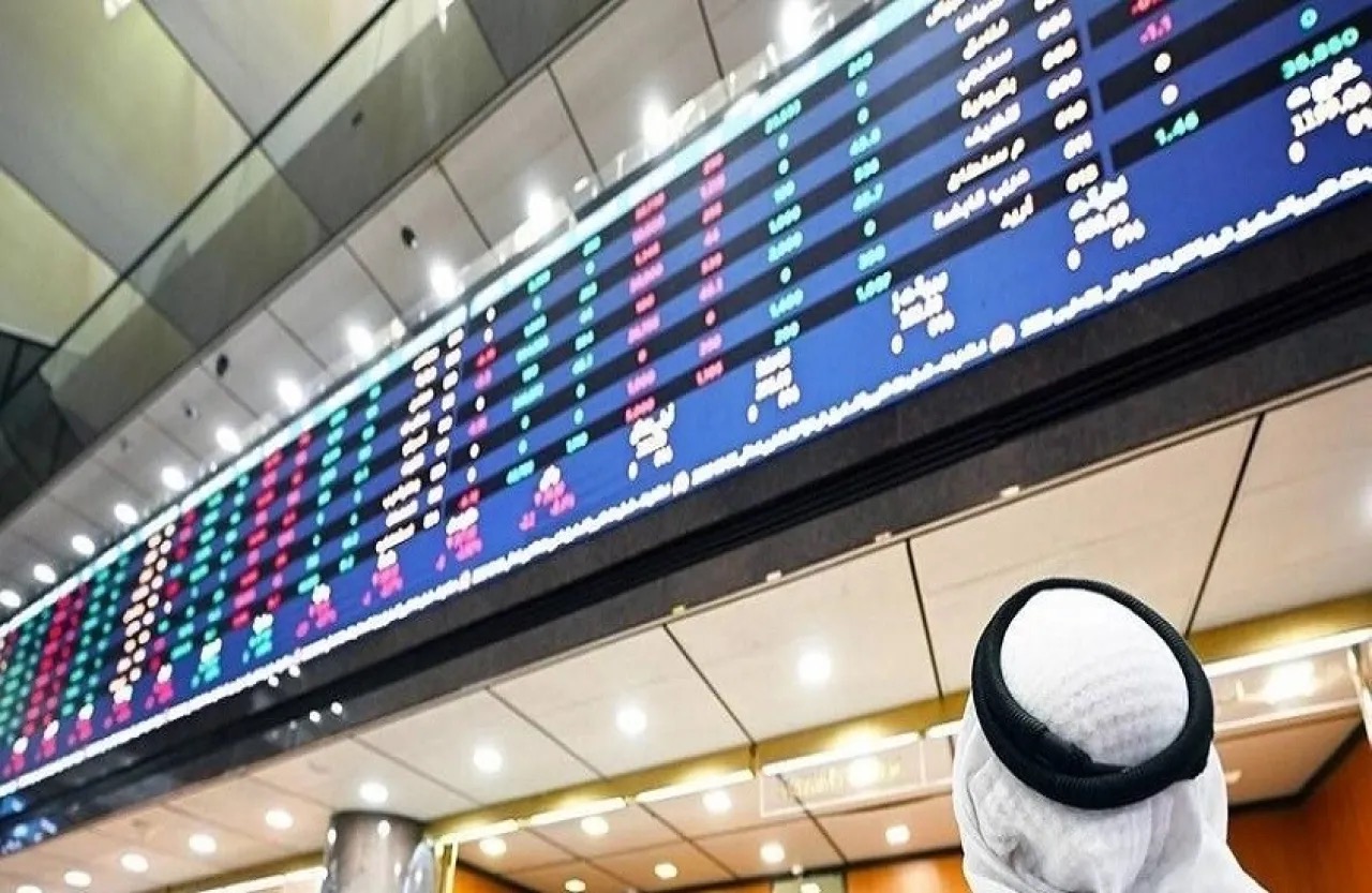 تراجع جماعي للبورصات الخليجية والمصرية