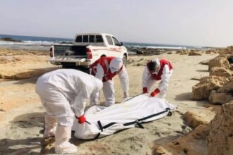 انتشال جثث 7 مهاجرين بينهم أطفال شرق طرابلس