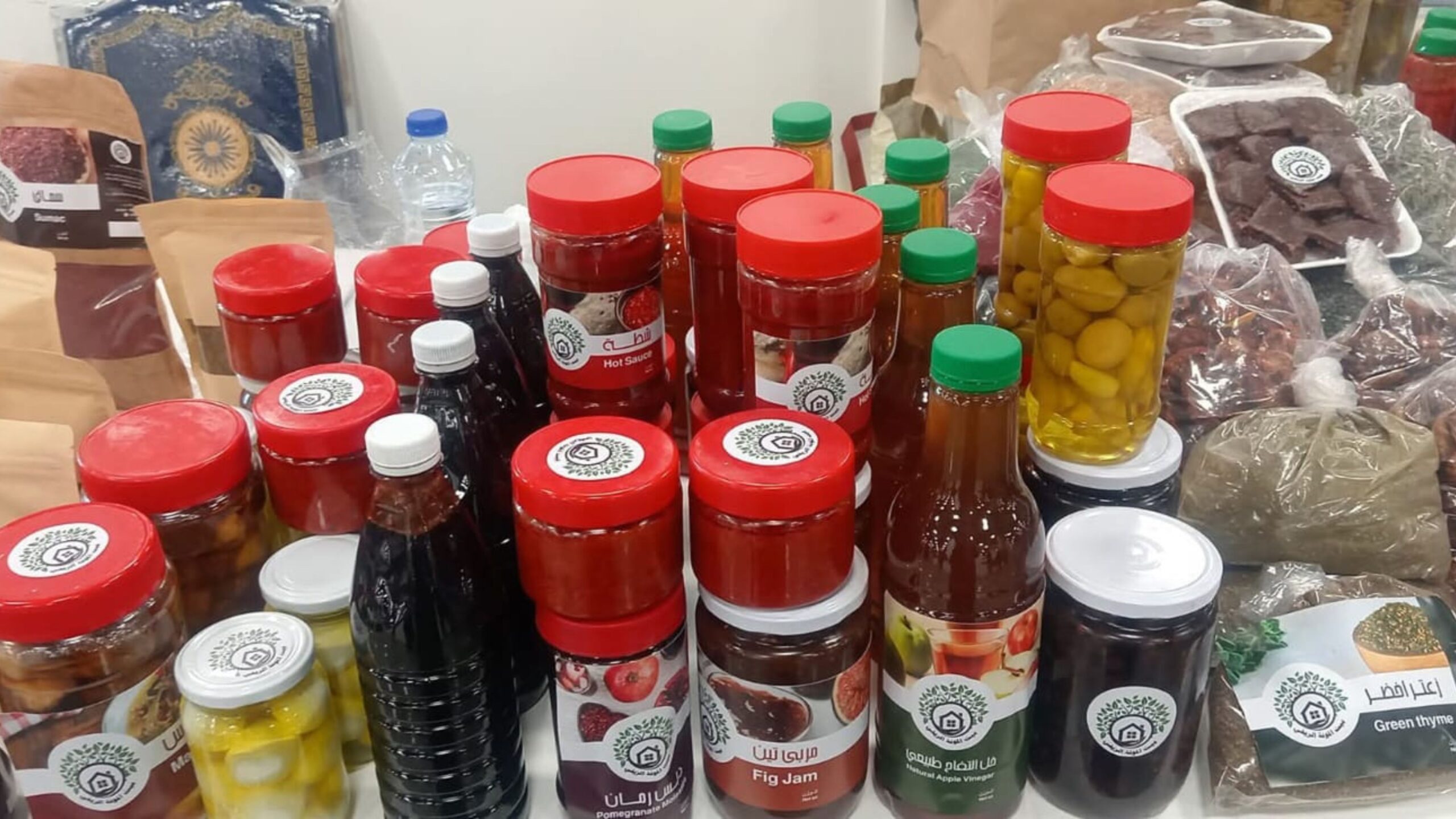 صورة حول : موائد عجلون في رمضان: "المطابخ الإنتاجية" تُحيي التراث وتنعش اقتصاد الأسر موائد عجلون في رمضان: "المطابخ الإنتاجية" تُحيي التراث وتنعش اقتصاد الأسر