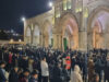 غم تشديد القيود.. 50 ألف مصلٍ يؤدون العشاء والتراويح في المسجد الأقصى المبارك