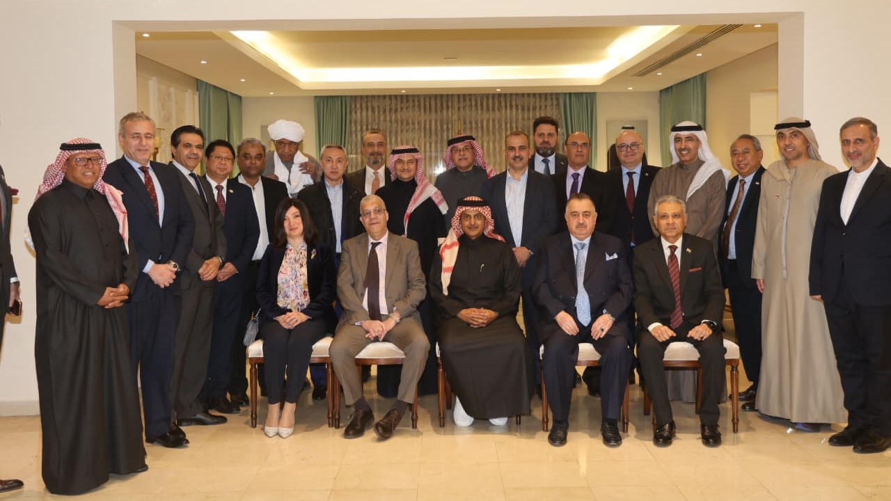 صورة حول : السفير القطري يشيد بعلاقات الأردن وقطر الأخوية خلال مأدبة إفطار رمضانية السفير القطري يشيد بعلاقات الأردن وقطر الأخوية خلال مأدبة إفطار رمضانية