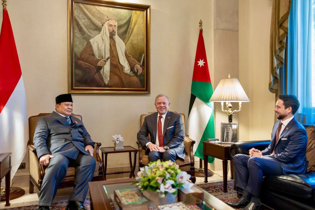 الملك والرئيس الإندونيسي يبحثان تعزيز التعاون المشترك