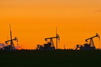 تراجع أسعار النفط عالميا