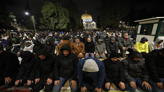 35 ألف مصلٍ يؤدون صلاة التراويح في الأقصى رغم قيود الاحتلال