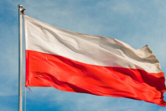 بولندا: حرب أوكرانيا ستحدد موقع أوروبا أو روسيا في النظام العالمي الجديد