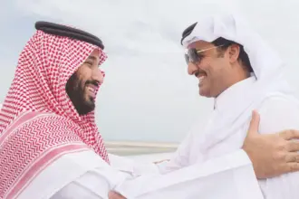 أمير قطر وولي العهد السعودي يبحثان التنسيق الأمني المشترك