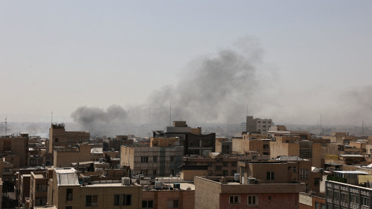 الجيش الإسرائيلي يشن أكبر غارة جوية في تاريخه ضد إيران ويستهدف أكثر من 500 موقع