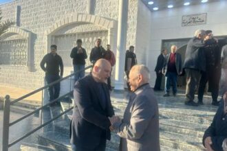 العيسوي ينقل واجب العزاء من جلالة الملك وولي العهد لذوي المرحومين الغرايبة وكورشلو