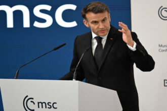 ماكرون: فرنسا لم تشارك في الهجوم على إيران والضربات لن تحل أزمة البرنامج النووي